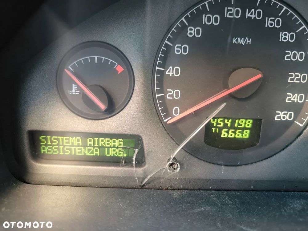 Volvo S60 2.4 - 6