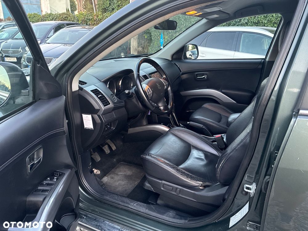 Peugeot 4007 7-Sitzer Sport - 9
