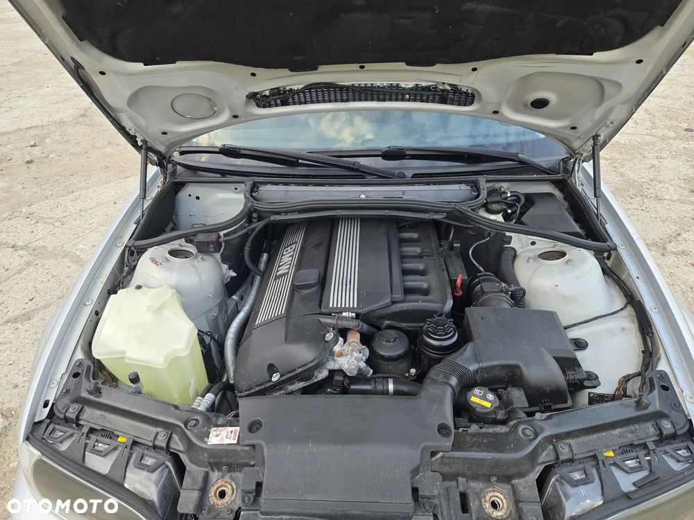 BMW Seria 3 323Ci - 13