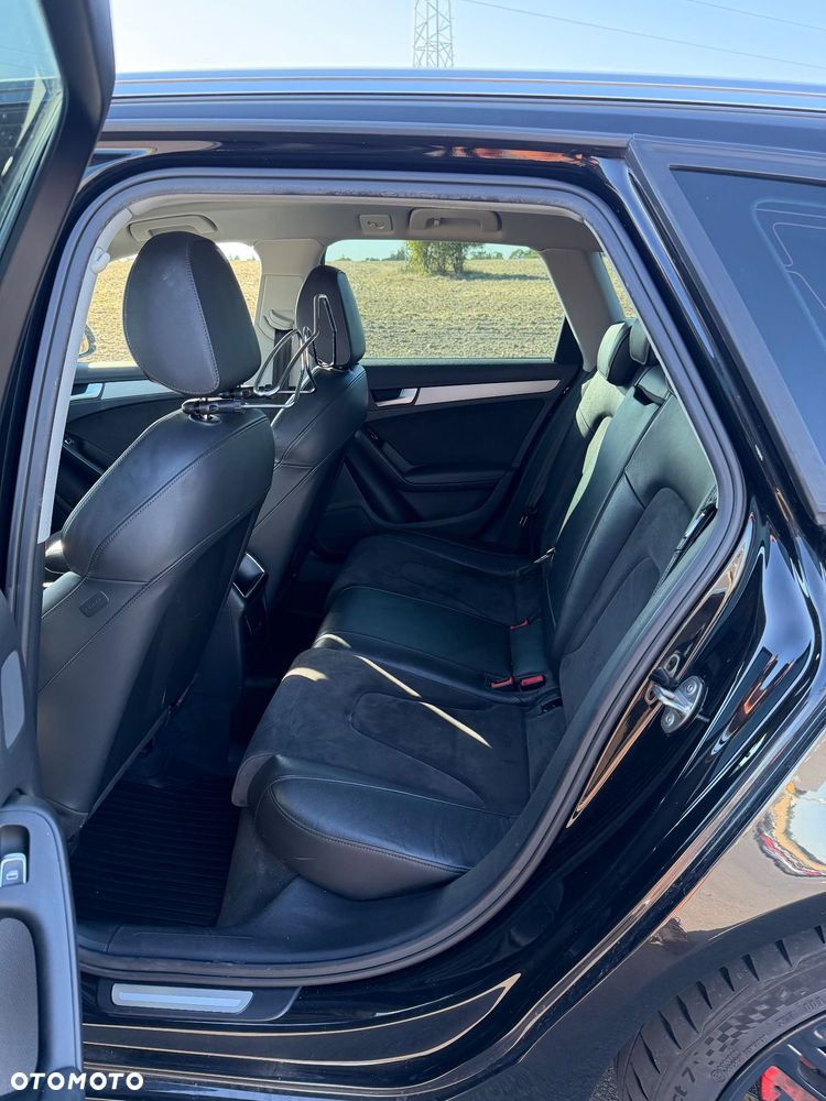 Audi A4 Avant 2.0 TDI Quattro Line - 10