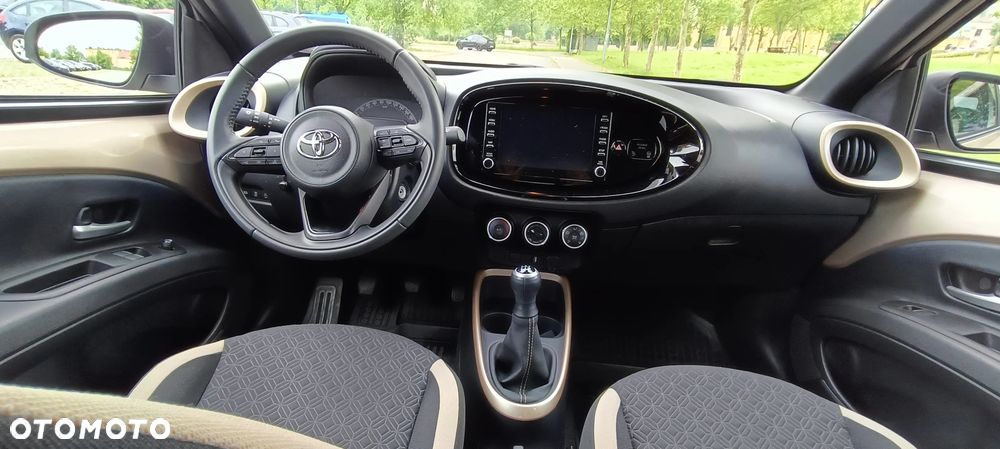 Toyota Aygo X 1.0 VVT-i - 8