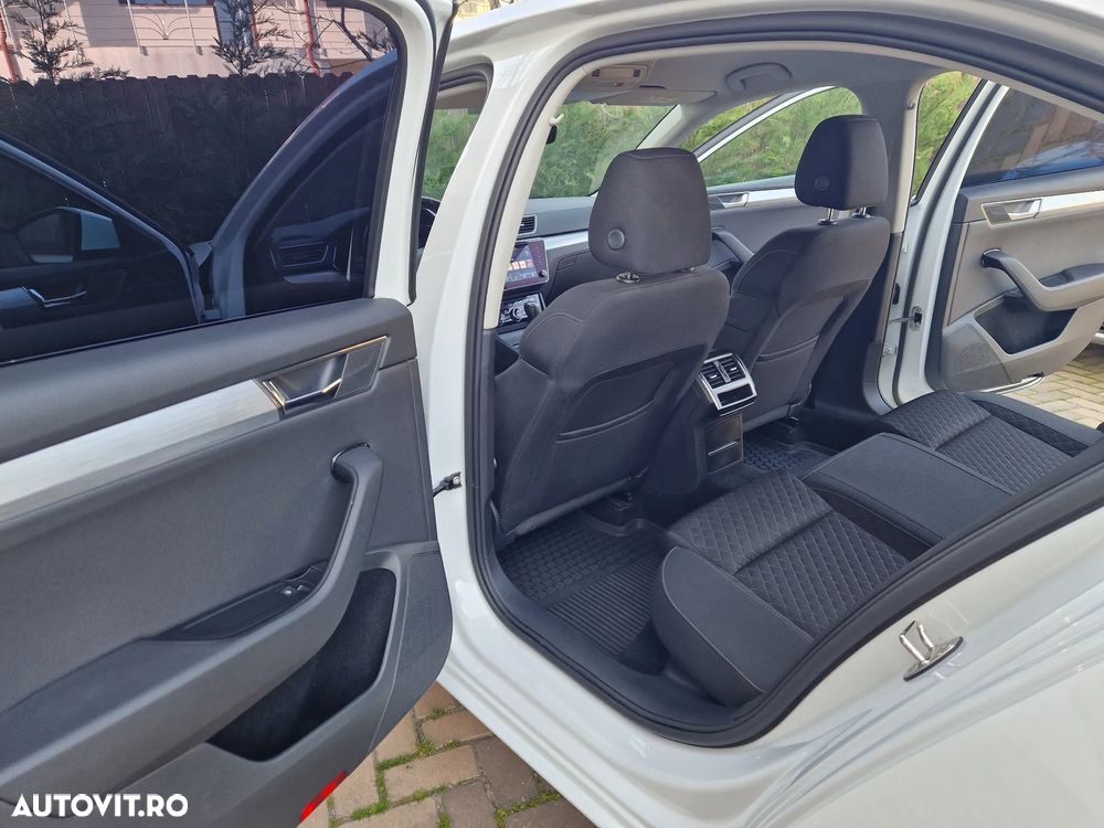 Skoda Superb 2.0 TDI DSG Ambition - 20