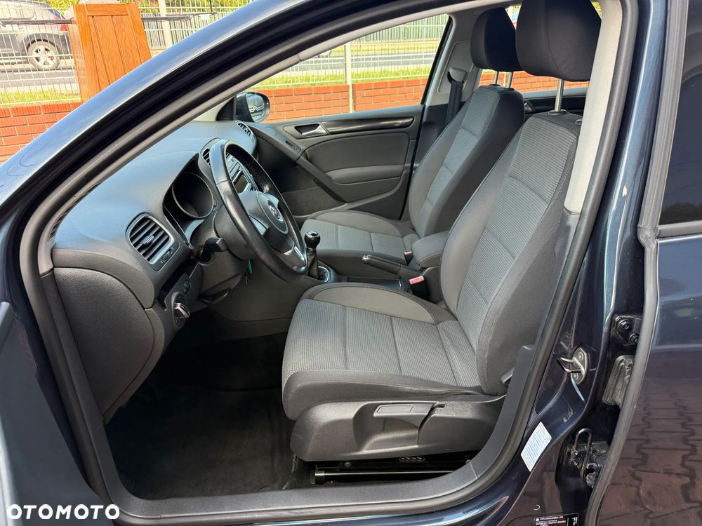 Volkswagen Golf 1.4 Comfortline - 12