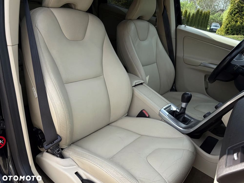Volvo XC 60 D4 Summum - 24