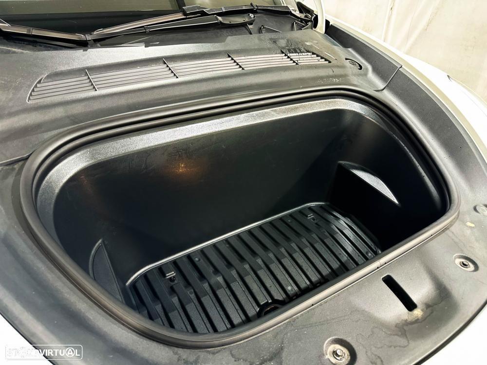 Tesla Model Y Long Range Dual Motor AWD - 60
