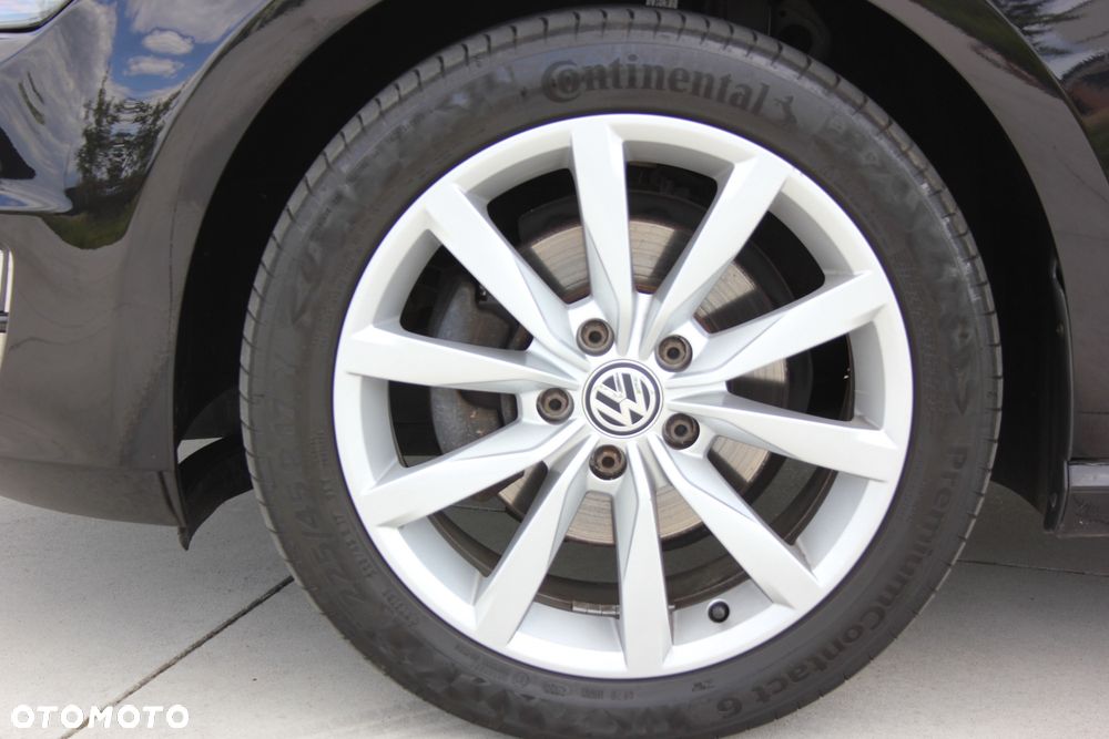 Volkswagen Golf - 10
