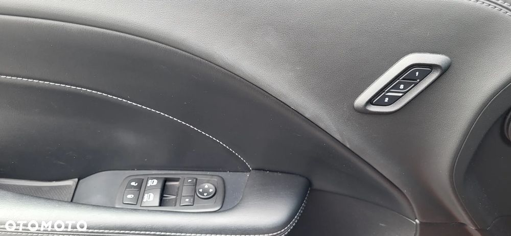 Dodge Challenger Automatik R/T Plus - 12