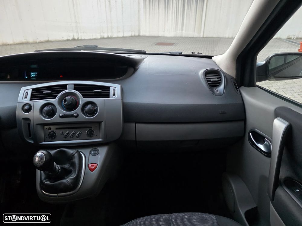 Renault Scénic 1.5 dCi Dynamique S - 38