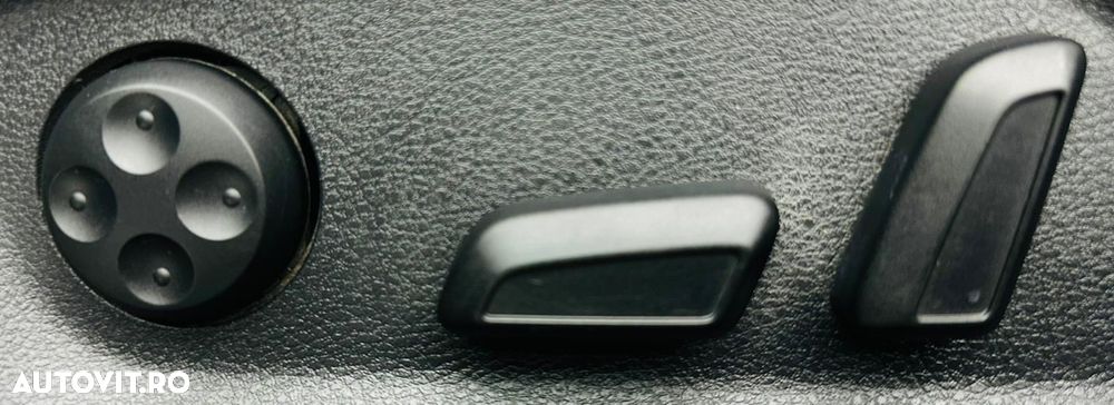 Volkswagen Tiguan 2.0 TDI DPF BlueMotion Technology Cup Sport & Style - 13