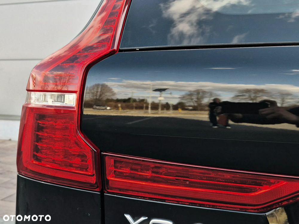 Volvo XC 60 B4 D Momentum Pro - 17