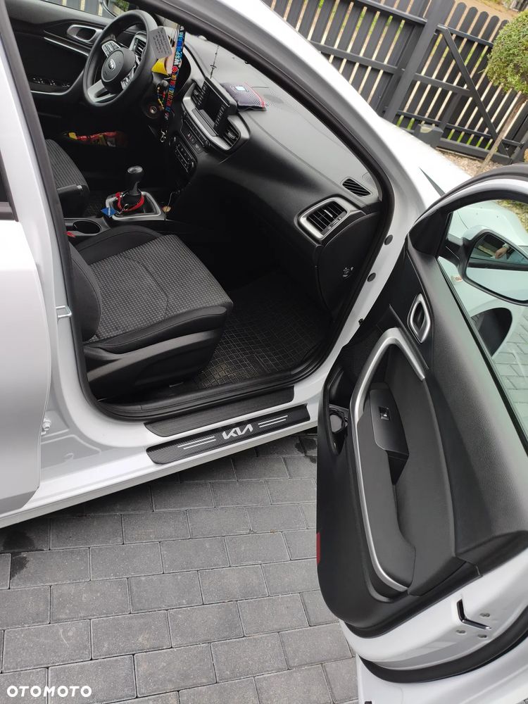 Kia Ceed 1.4 L - 21