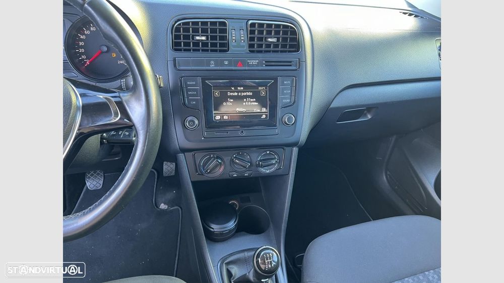 VW Polo 1.0 Trendline - 12