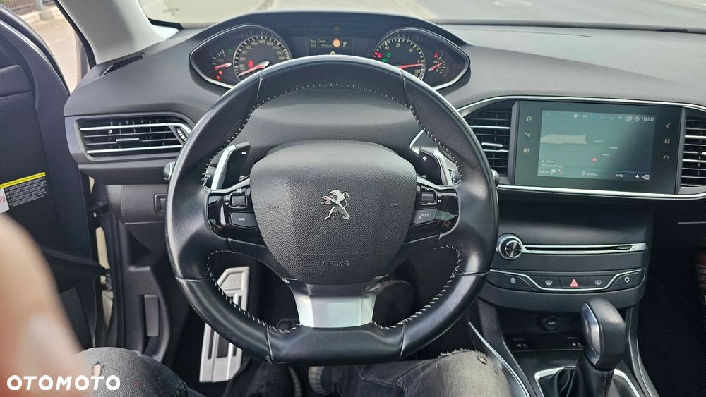 Peugeot 308 1.5 BlueHDi Allure Pack S&S EAT8 - 9