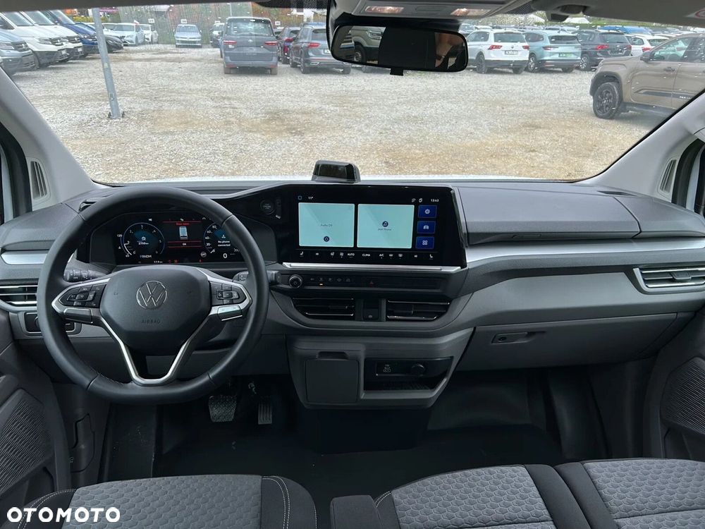 Volkswagen Caravelle - 10