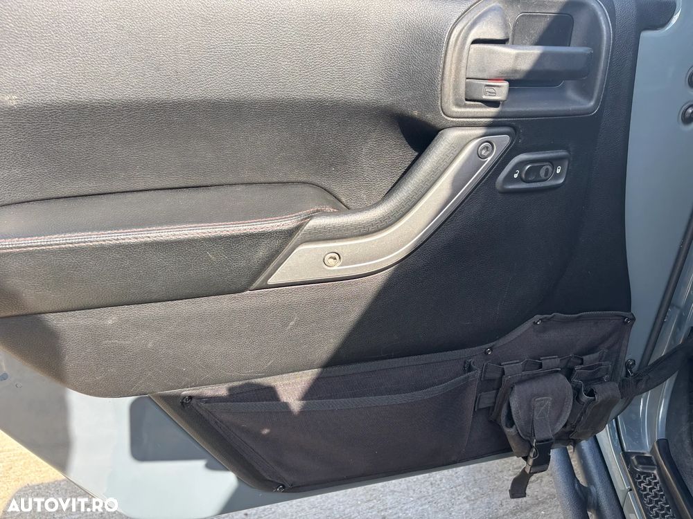 Jeep Wrangler 2.8 CRD AT Rubicon - 14