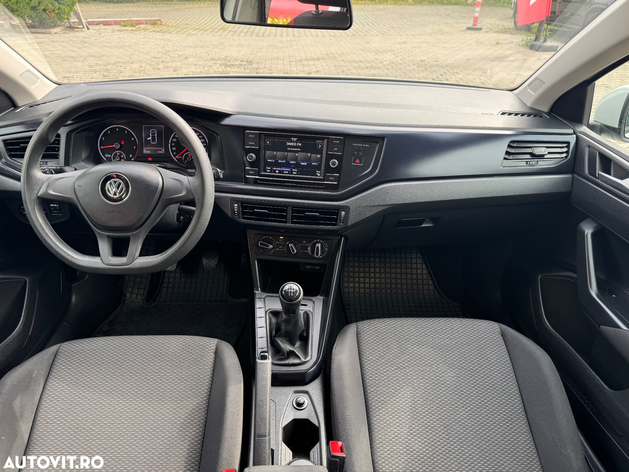 Volkswagen Polo 1.0 Trendline - 12