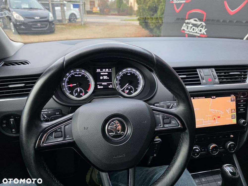 Skoda Octavia 1.6 TDI DSG Premium Edition - 26