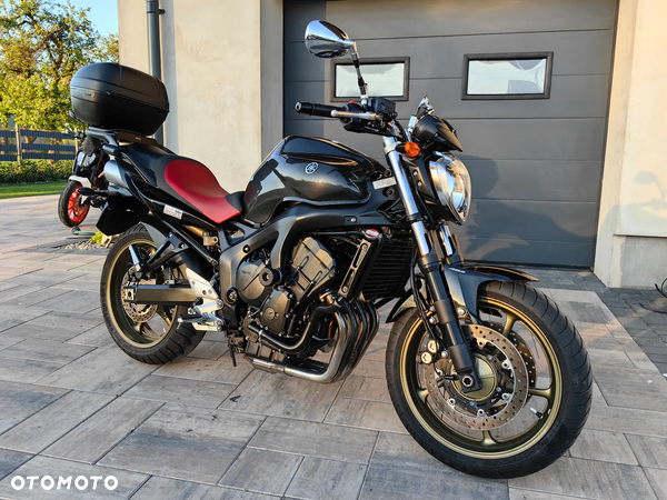 Yamaha FZ6