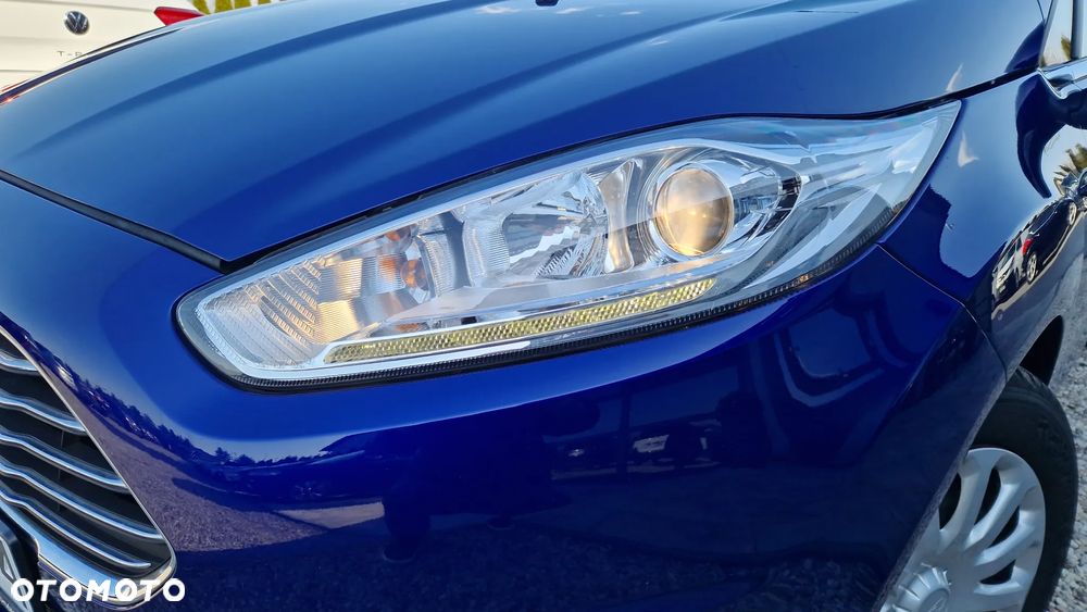 Ford Fiesta 1.0 EcoBoost S&S TITANIUM - 29