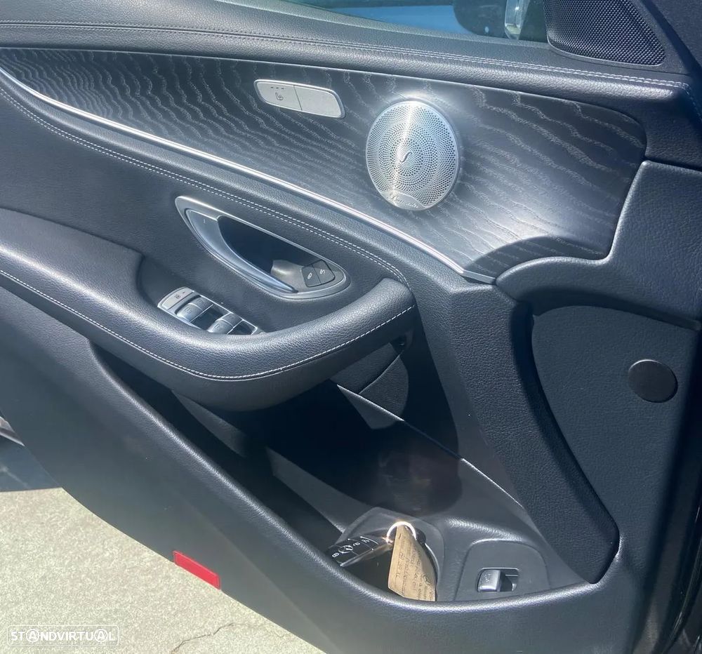 Mercedes-Benz E 300 de AMG Line - 13