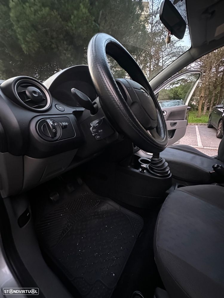 Ford Fiesta 1.25 Trend - 20