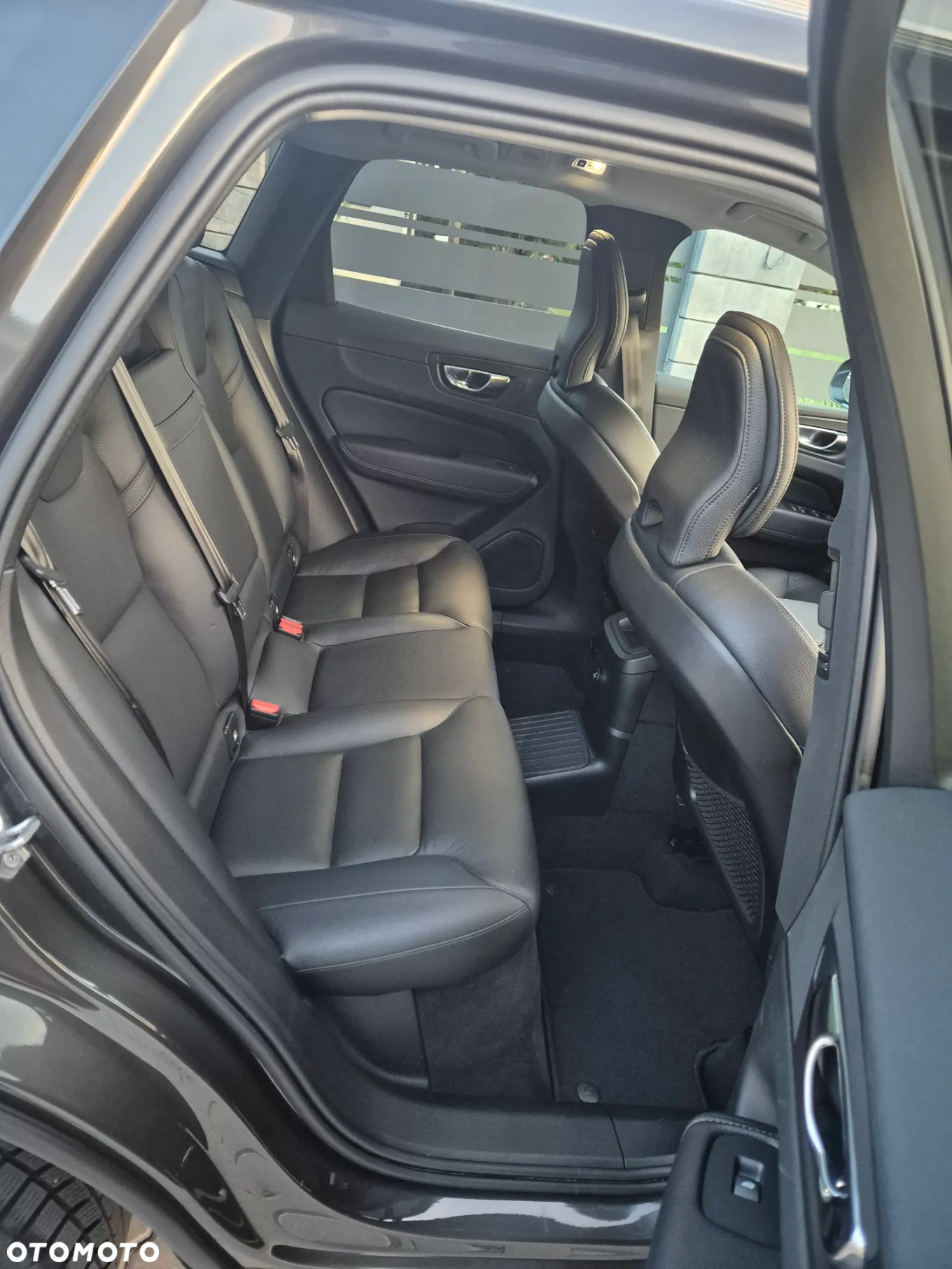 Volvo XC 60 T6 AWD Geartronic Momentum - 14