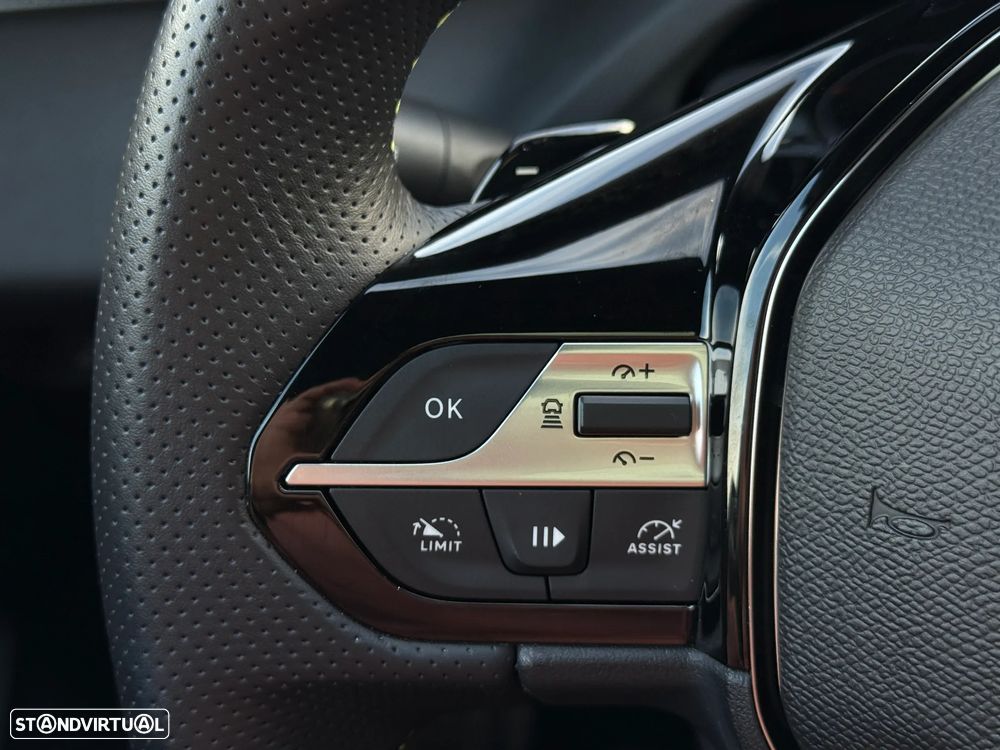 Peugeot 408 225 e-EAT8 GT - 23