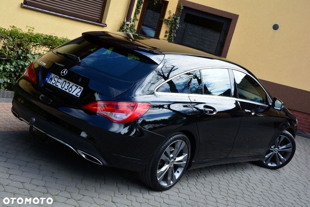 Mercedes-Benz CLA 200 Urban - 23
