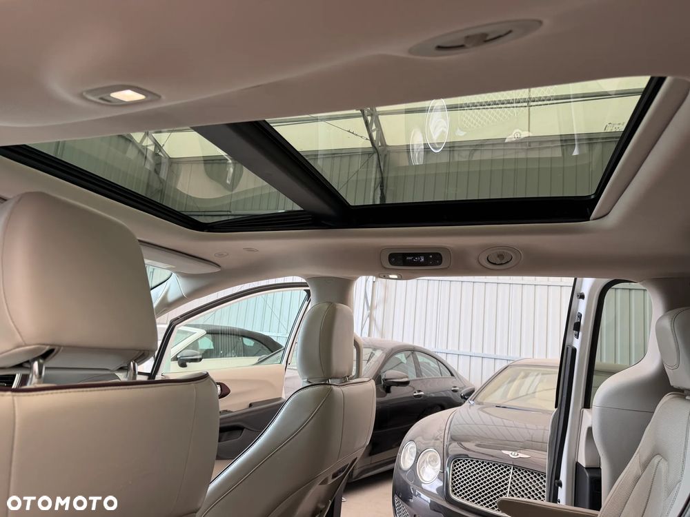 Chrysler Pacifica - 10