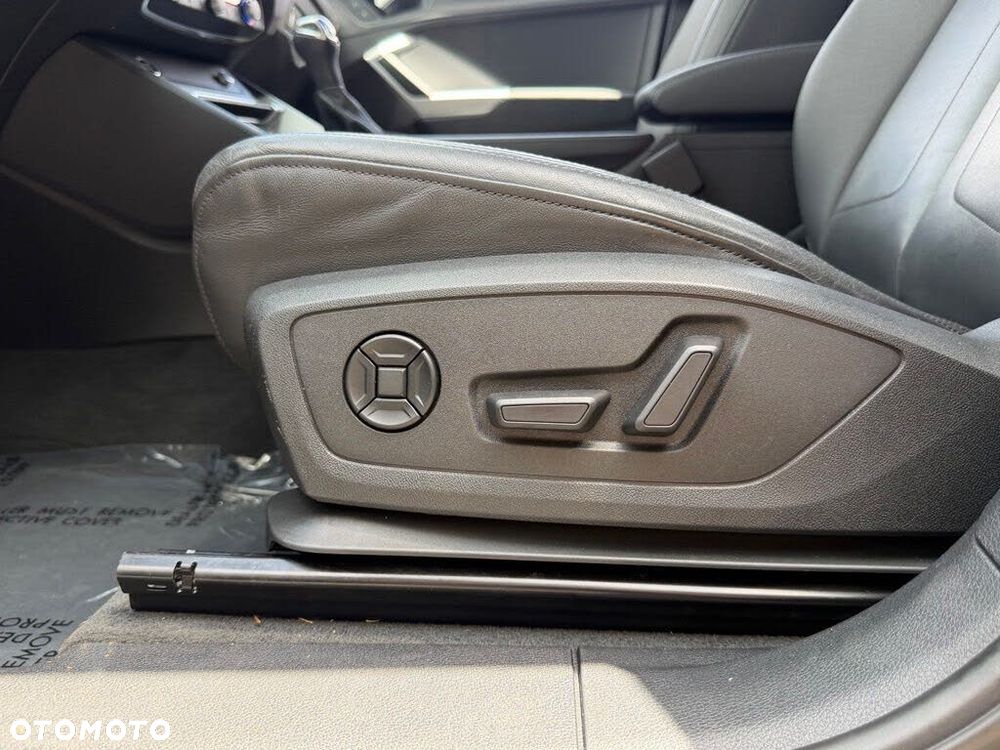 Audi Q3 40 TFSI Quattro S-Line S tronic - 22