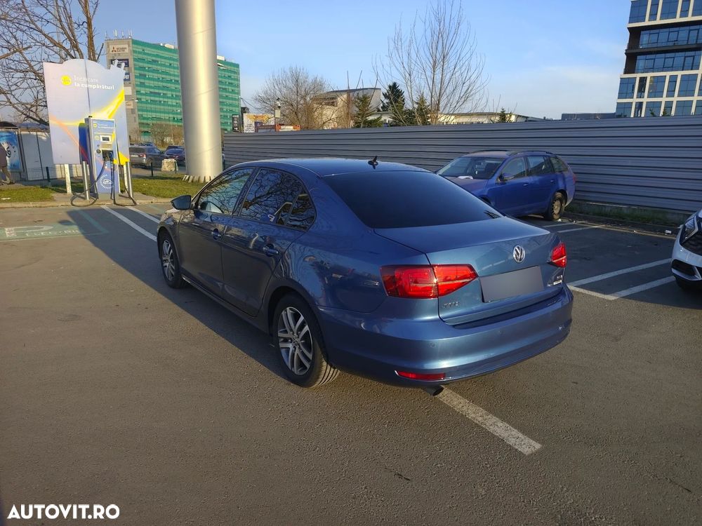 Volkswagen Jetta 1.2 TSI BlueMotion Technology - 3