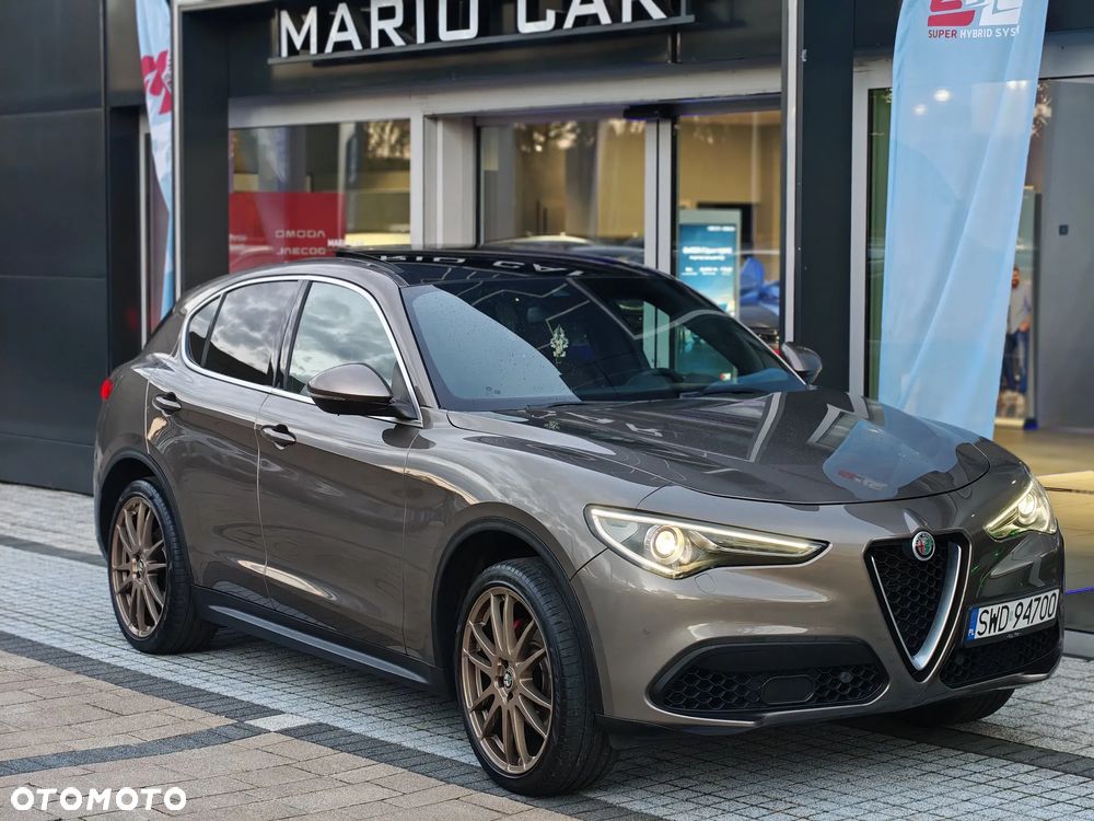 Alfa Romeo Stelvio - 19