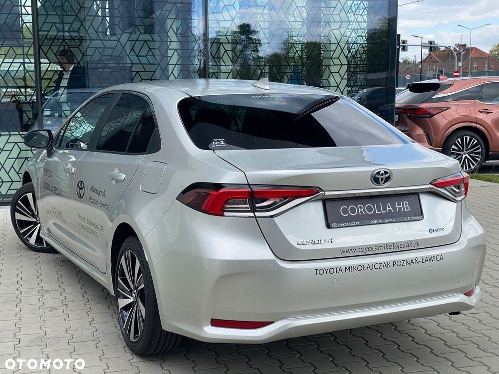 Toyota Corolla - 11