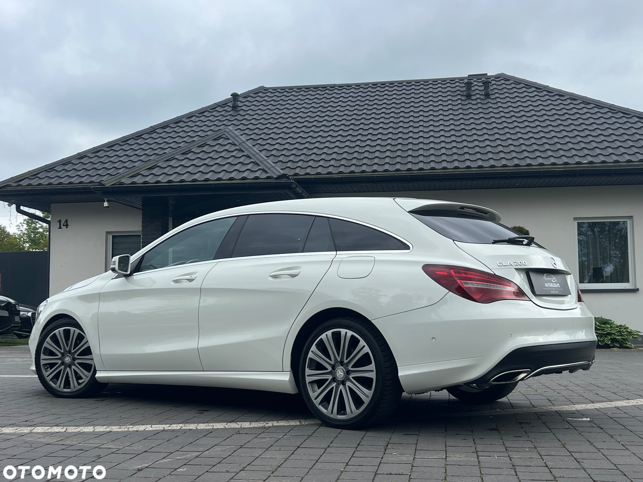 Mercedes-Benz CLA Shooting Brake 200 7G-DCT - 13