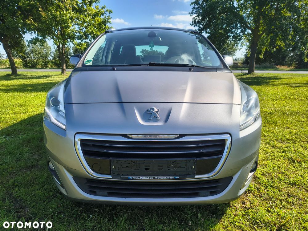 Peugeot 5008 HDI 150 Allure - 10