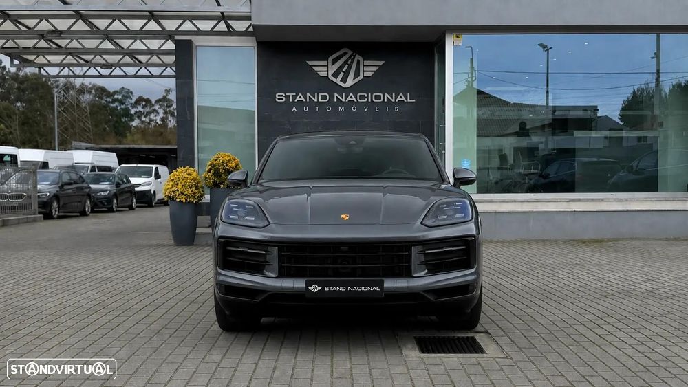 Porsche Cayenne Coupé E-Hybrid - 3