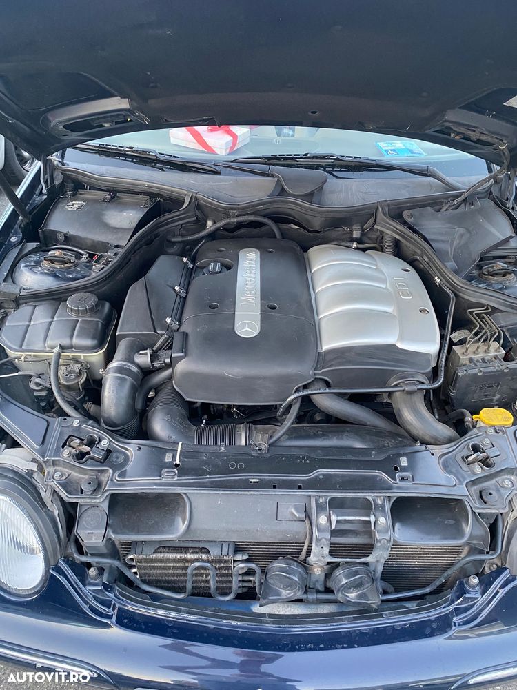 Mercedes-Benz C - 4