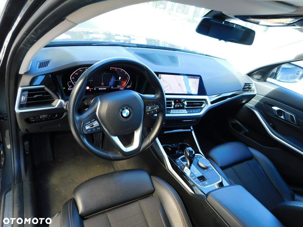 BMW Seria 3 320d Sport Line Shadow sport - 17