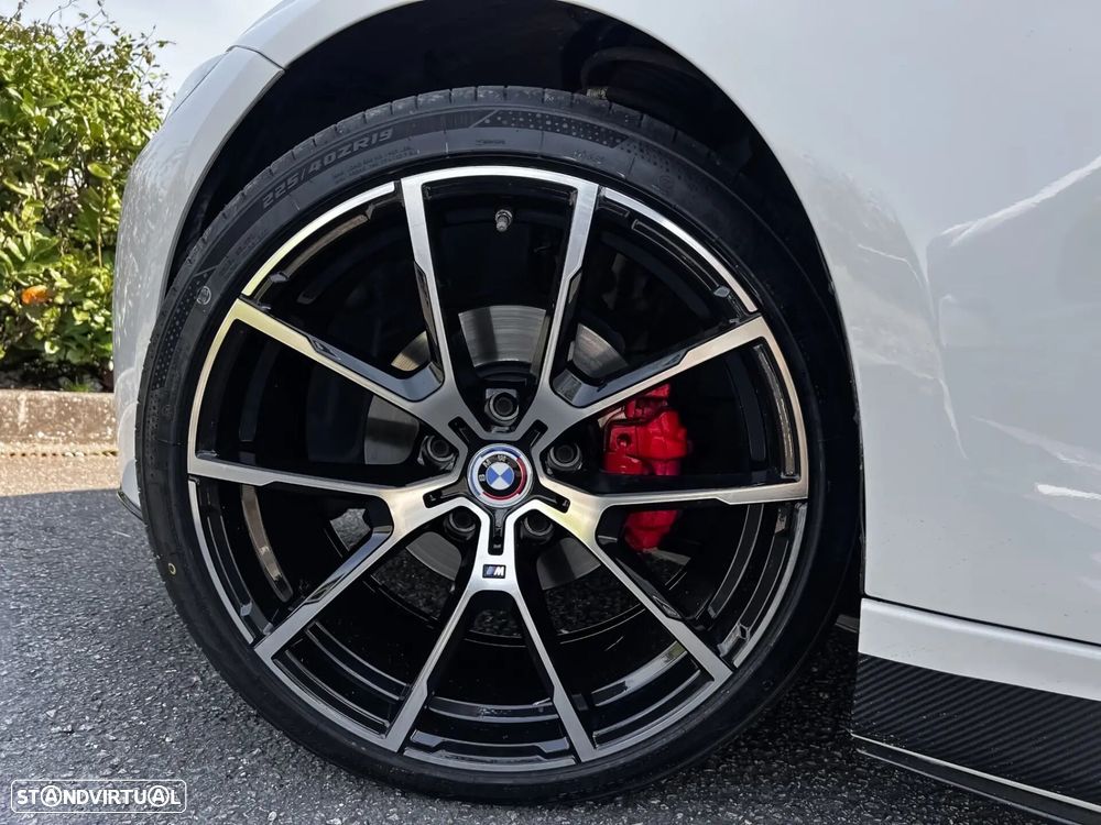 BMW 318 d Pack M - 6