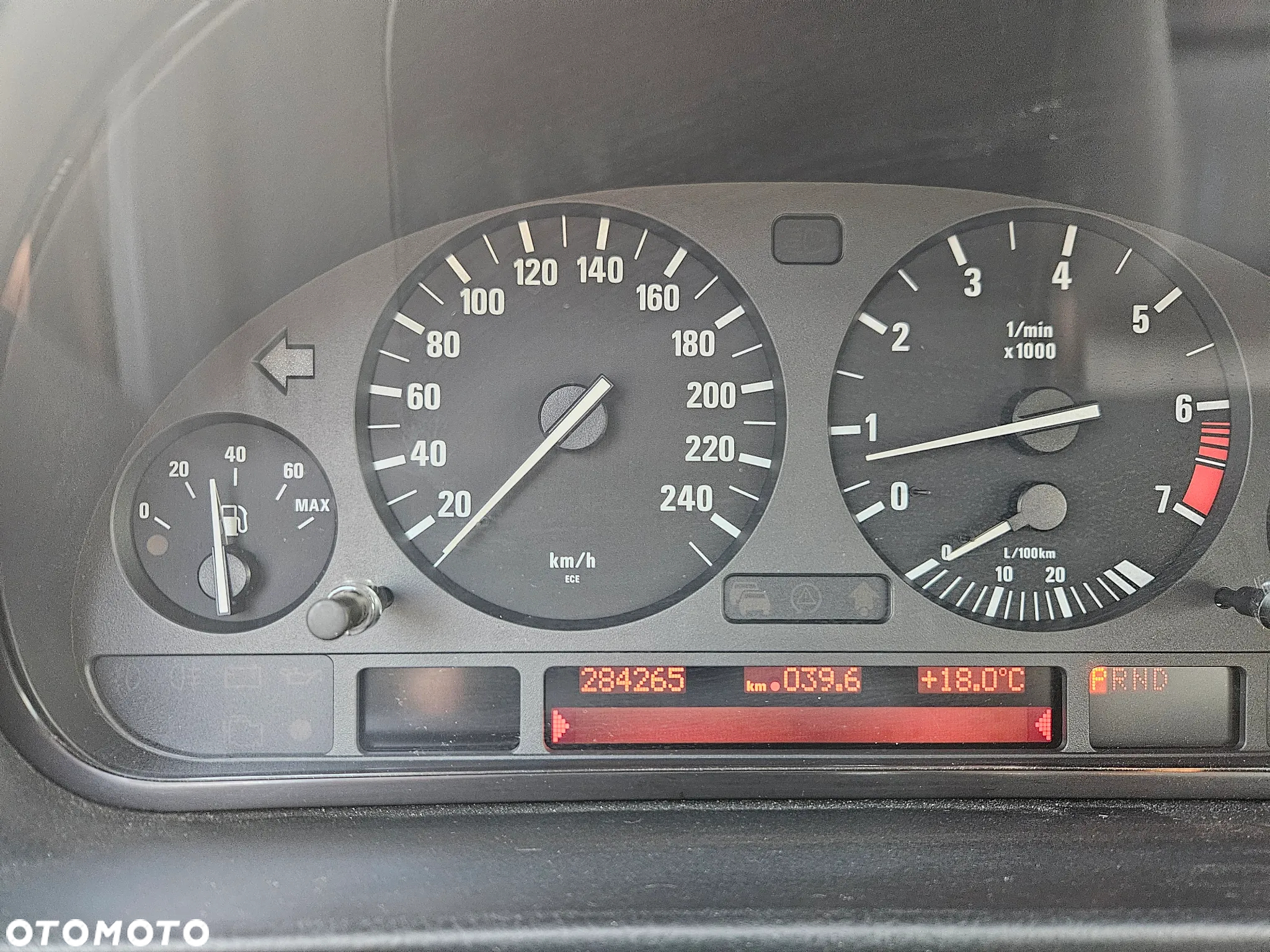 BMW Seria 7 728i L - 4