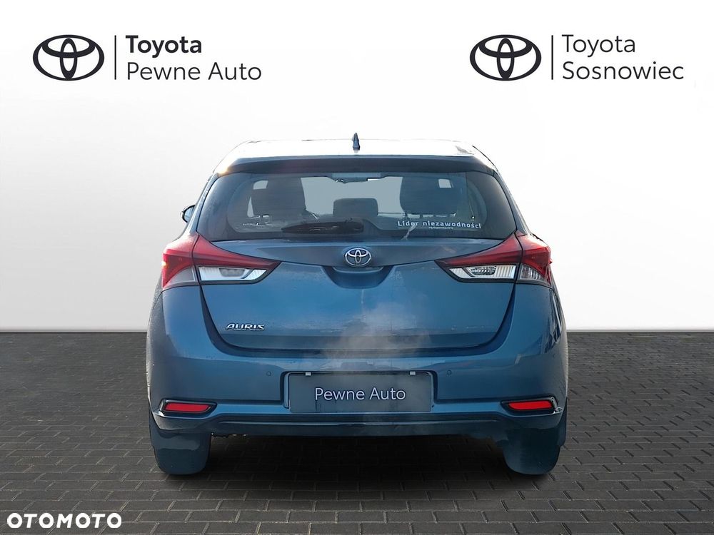 Toyota Auris - 5