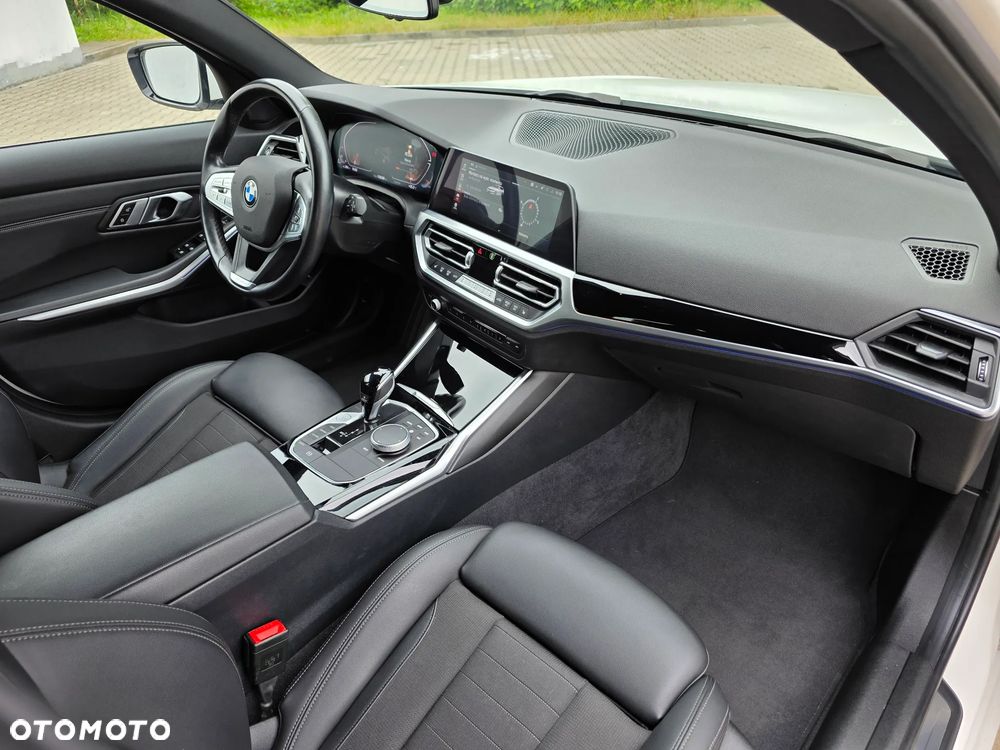BMW Seria 3 320d MHEV Sport Line - 18