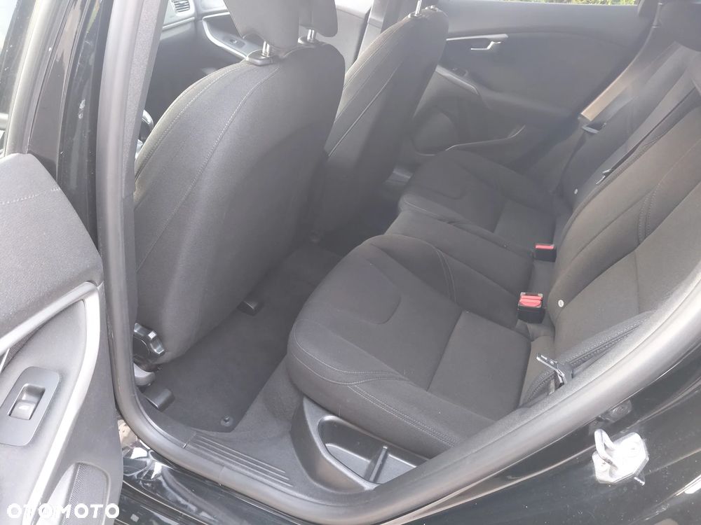 Volvo V40 T2 Summum - 18