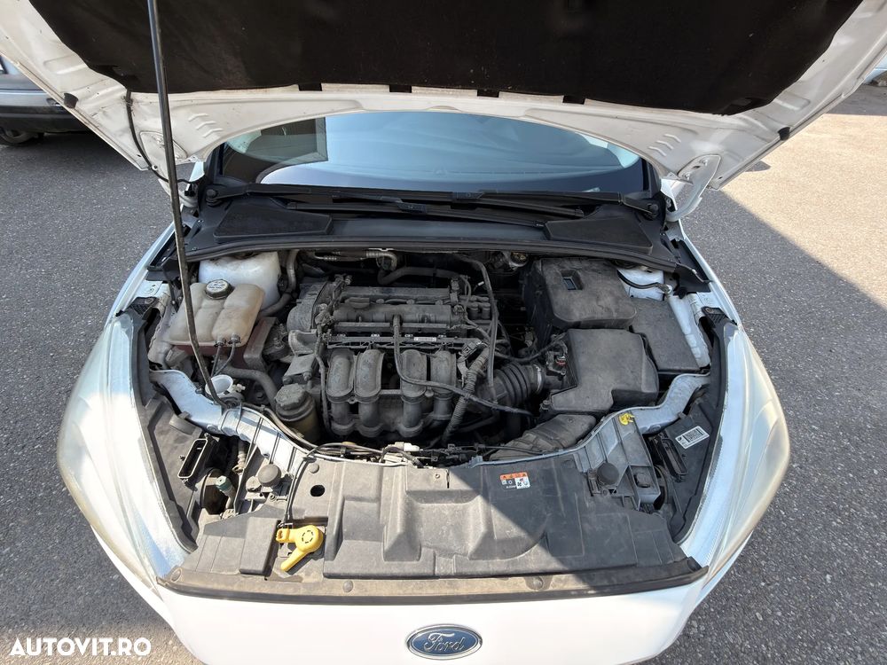 Ford Focus - 12