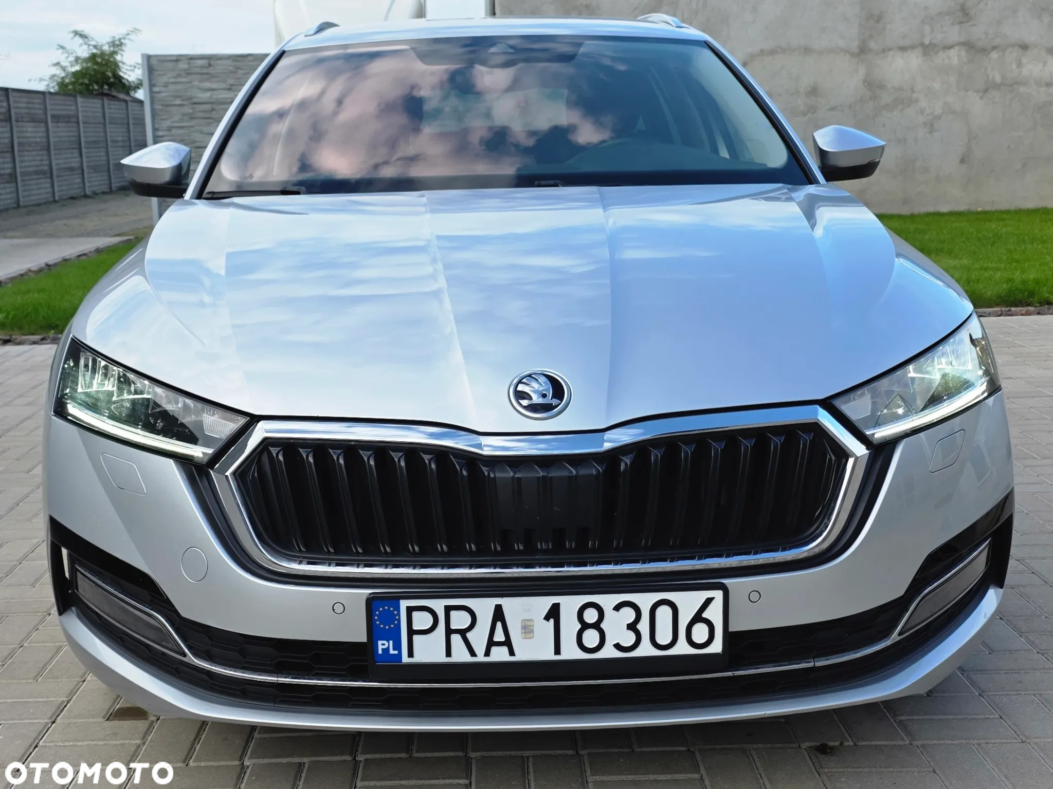 Skoda Octavia 2.0 TDI Essence DSG - 37