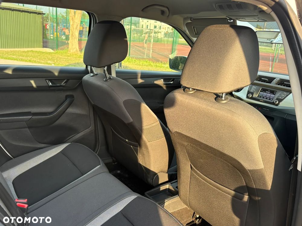 Skoda Fabia 1.0 MPI Edition - 12
