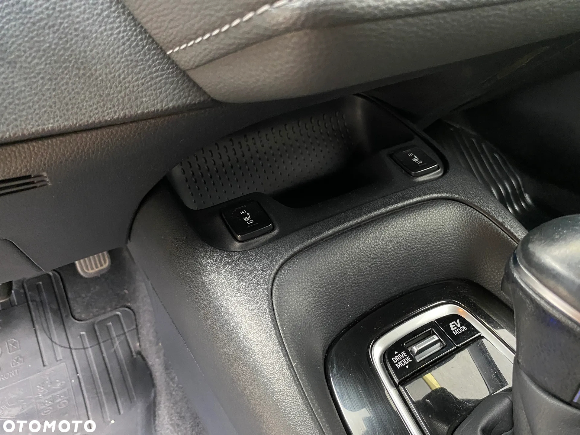 Toyota Corolla 1.8 Hybrid Comfort - 11