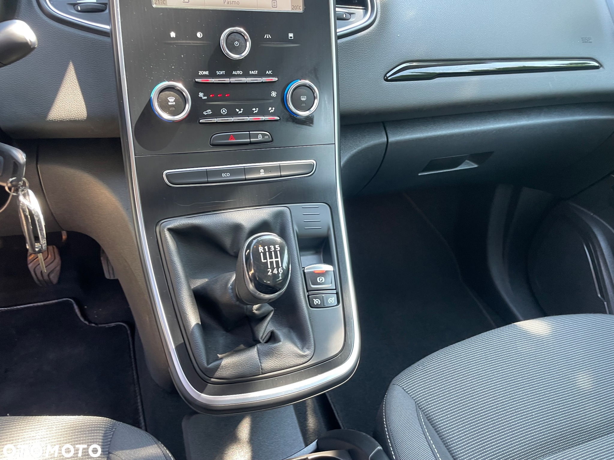 Renault Scenic 1.7 Blue dCi Zen - 7