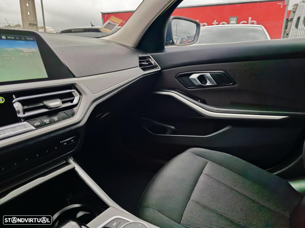 BMW 330 e Corporate Edition Auto - 30