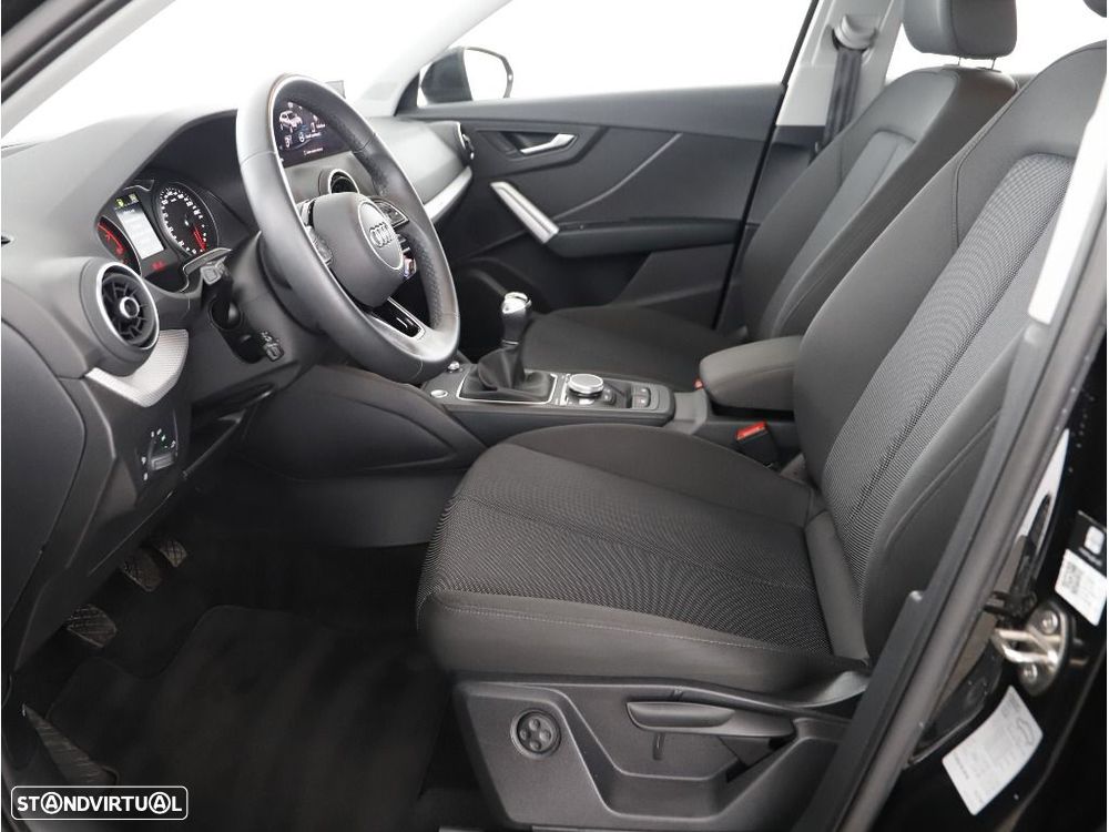 Audi Q2 30 TFSI Advanced - 30